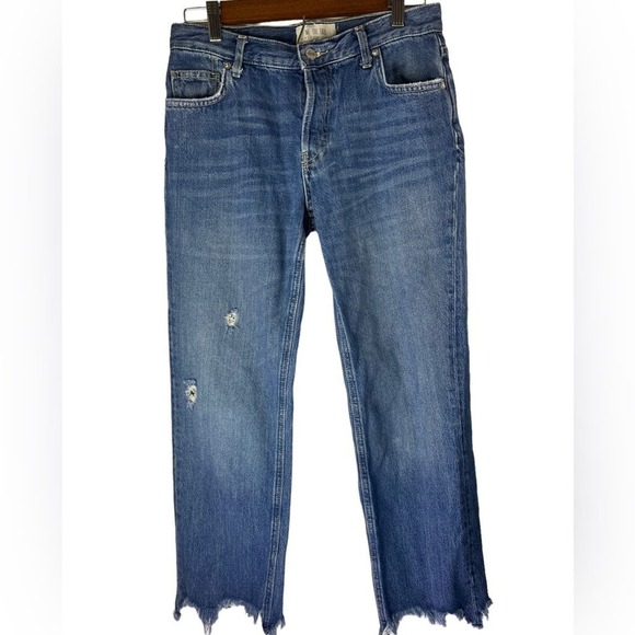 We The Free Ankle Cropped Button fly  Jeans size 26 in EUC - Picture 3 of 7